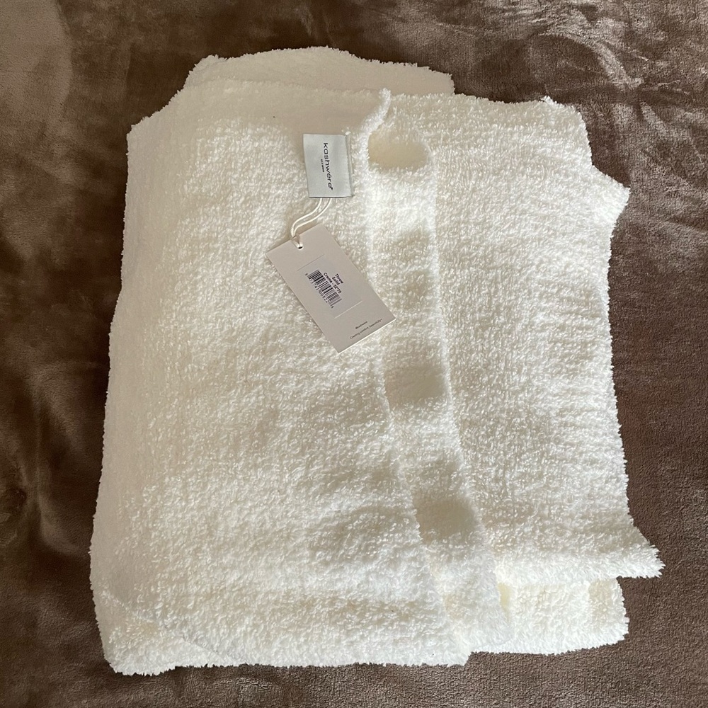 Kashwere Cream Throw Blanket